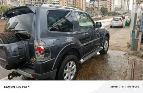 Mitsubishi Pajero 2009