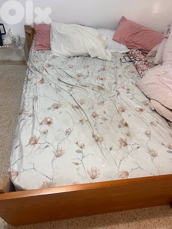 2 beds for sale 0