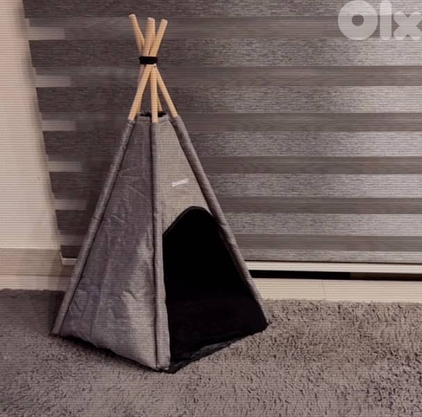 grey cat bed in shape of tent 1