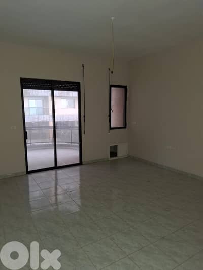 GMK163NE - Apartment for Rent in Sahel Alma - شقة للإيجار في ساحل علما