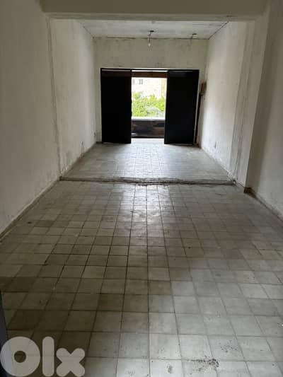 محل للإيجار في سوق الروشة - Shop for Rent in Souk Al Rawsheh