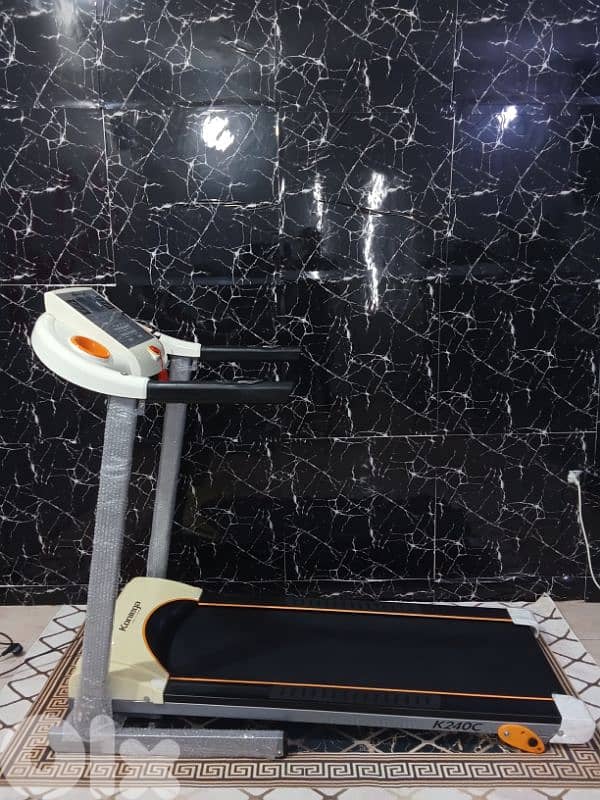 2.0HP Motor power,TREADMILL MODEL Koniega Home Fitness, made in Taiwan 0