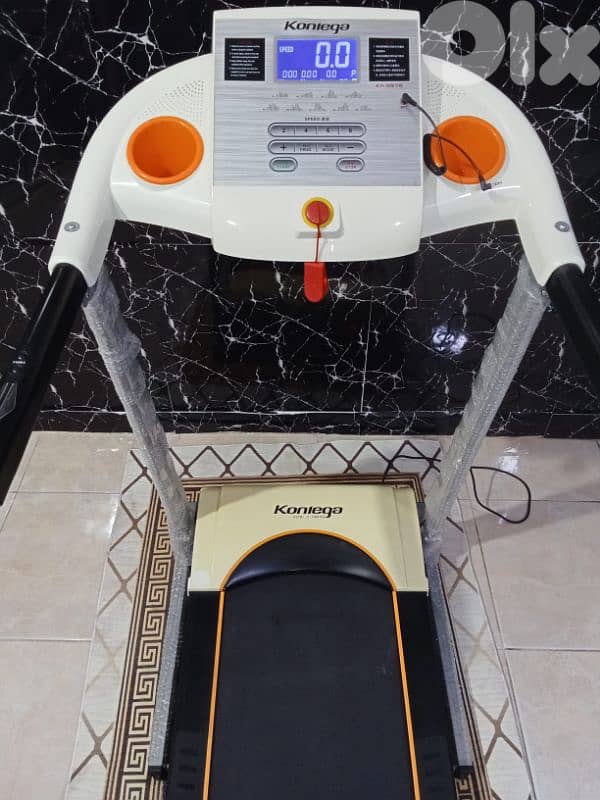 2.0HP Motor power,TREADMILL MODEL Koniega Home Fitness, made in Taiwan 3
