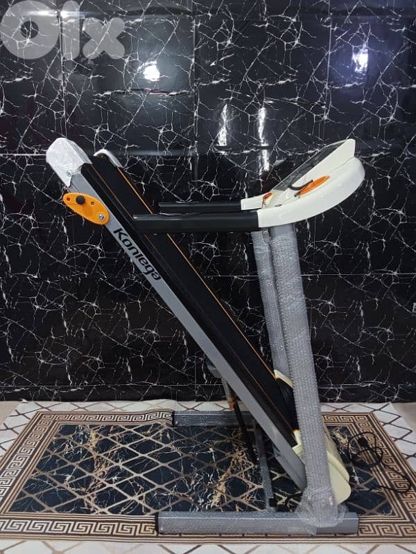 2.0HP Motor power,TREADMILL MODEL Koniega Home Fitness, made in Taiwan 6