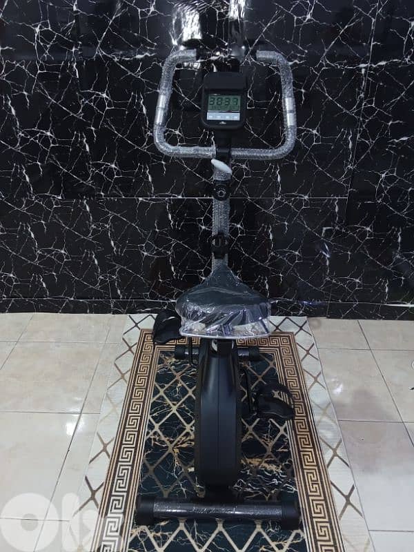 exercise spinning bike model GRANE, max user weight 120. KG 1