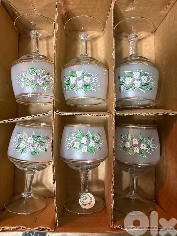 Service de verre à vin et carafe en cristal de Bohème 0