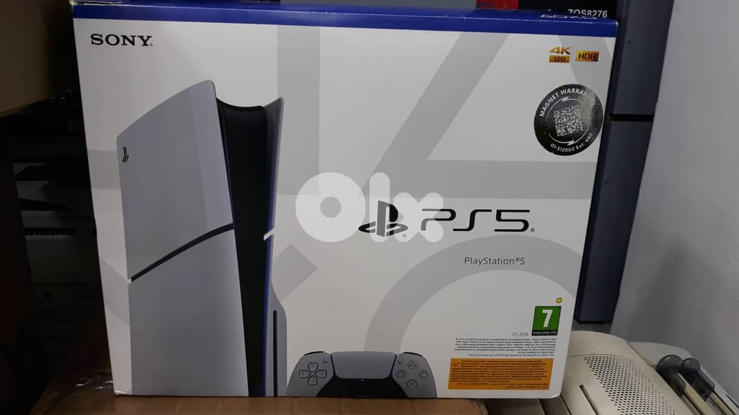 PS5 Slim 1TB European Disk Edition / Like New / 2 Original Controllers 1