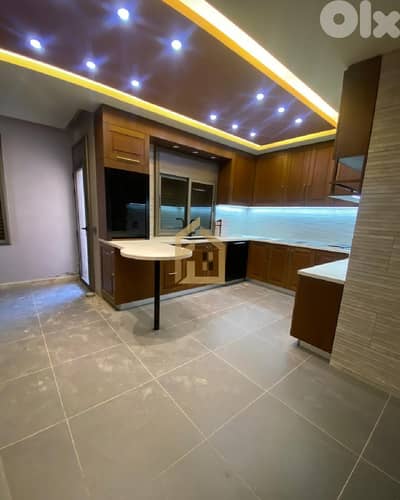 Apartment for sale in Ballouneh GH367 شقة للبيع في بلونة