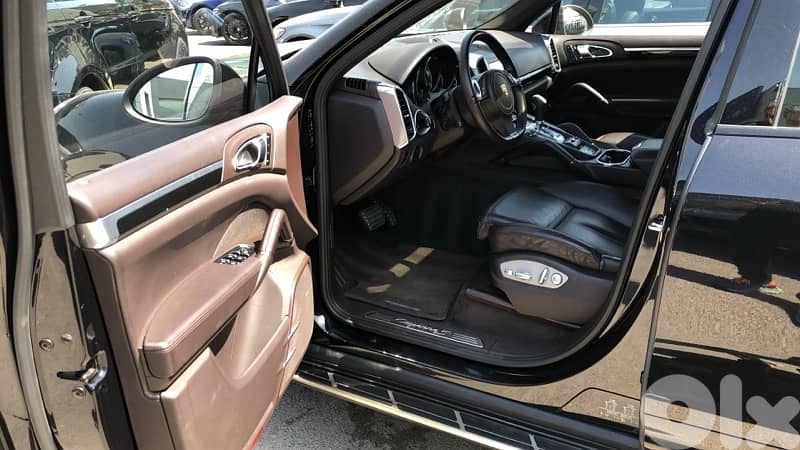 Porsche Cayenne S 2012 0