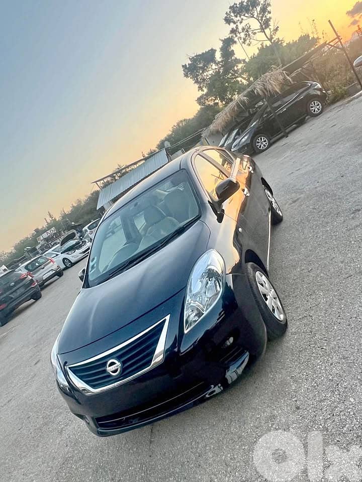 Nissan Sunny 2013 0