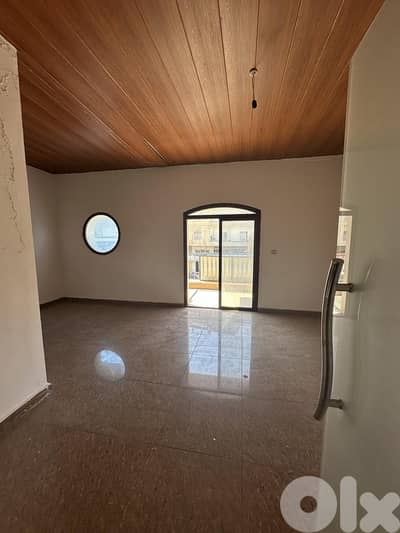 Office for rent in Semqaneyi Chouf مكتب للايجار في السمقانية الشوف