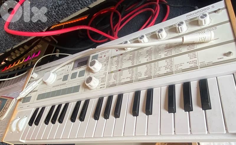 Korg microKORG S barely used like new 0