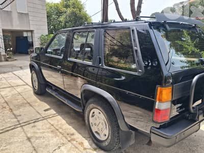 Nissan Pathfinder 1996