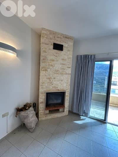 Apartment for Rent in Farayaشاليه للايجار في فاريا