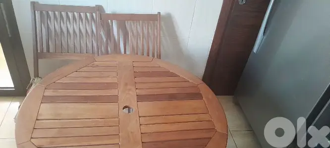 Dining table indoor/outdoor