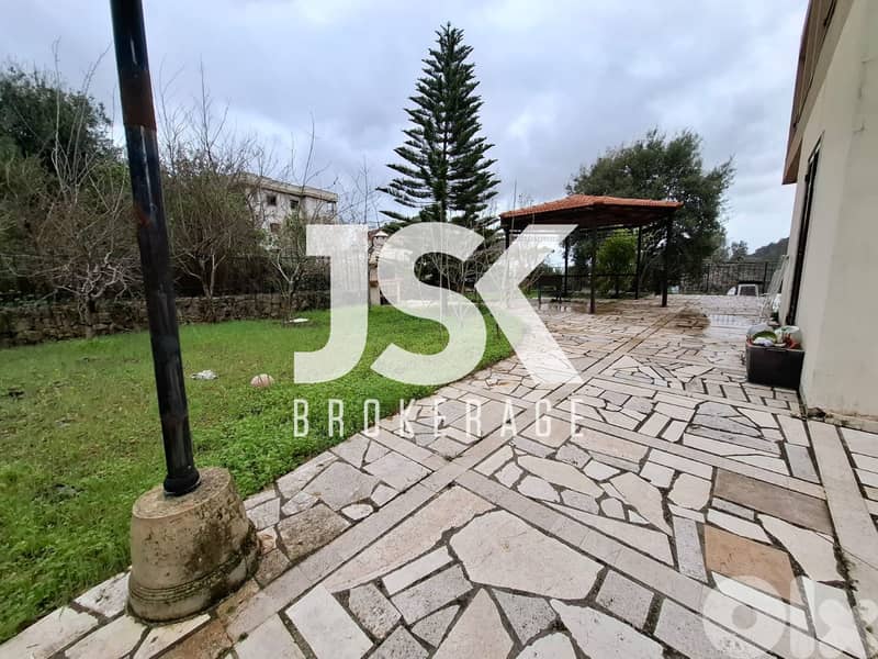 L20388 - A Stand Alone Triplex With Private Garden For Sale in Dlebta 0