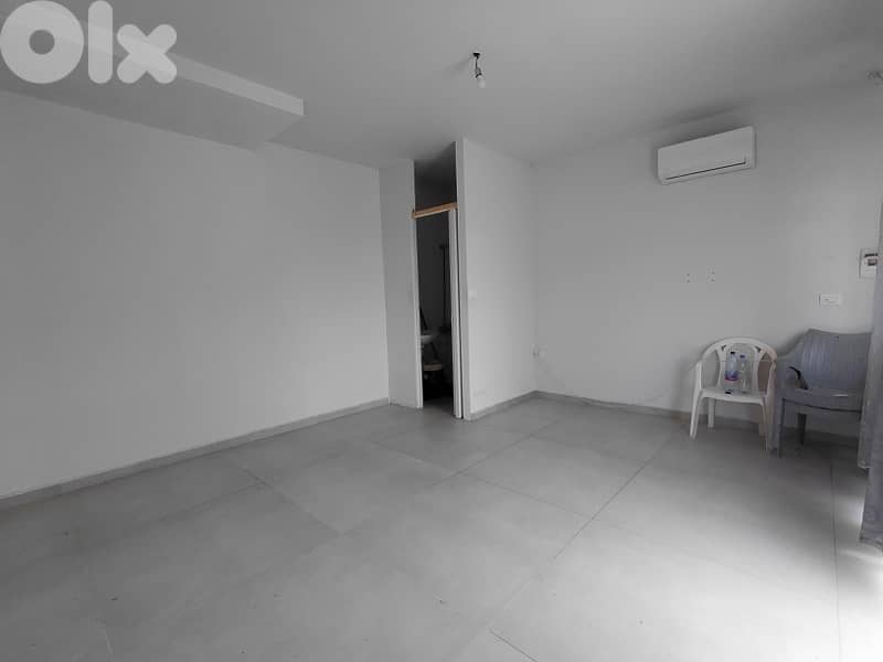 Shop for Rent in jeddeyel,Jbeil | CS 0