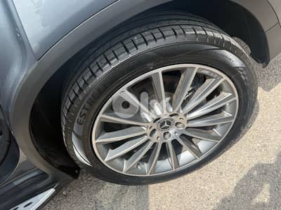 Mercedes-Benz GLC300 4matic AMG Clean Carfax  2018