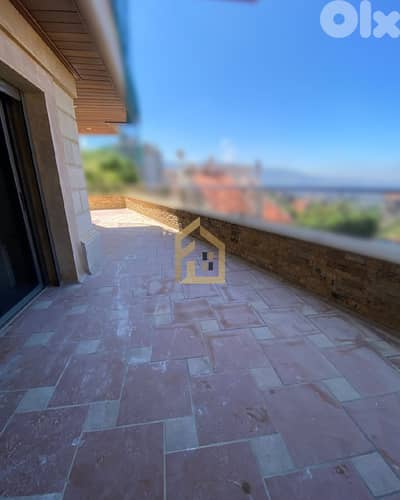 Apartment for sale in Ballouneh GH369 شقة للبيع في بلونة