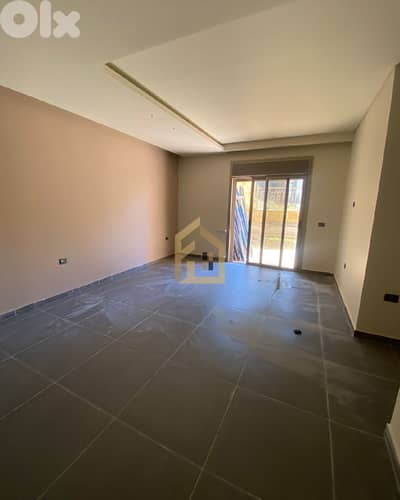 Apartment for sale in Ballouneh GH369 شقة للبيع في بلونة