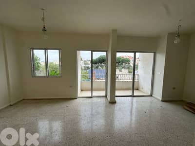 Apartment for sale in Amchit 115m² ONLY for 80K في عمشيت Apartment for sale in Amchit 115m² ONLY for 80K في عمشيت