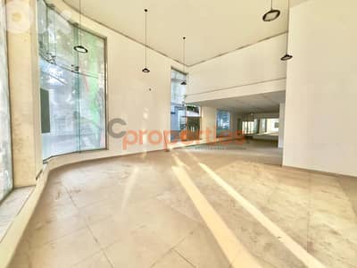 Showroom For Rent in Achrafieh – CPBEC08