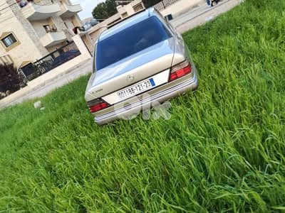 Mercedes-Benz E-Class 1995