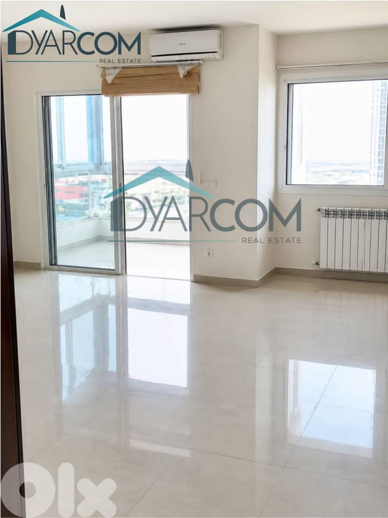 DY3470 - Adma Apartment with Roof for Sale! 0