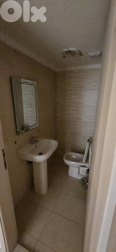 zouk mikayel 150m 3 bed 2 wc for 500$