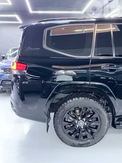 Toyota Land Cruiser 2023
