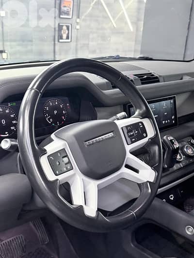 Land Rover Defender 2020