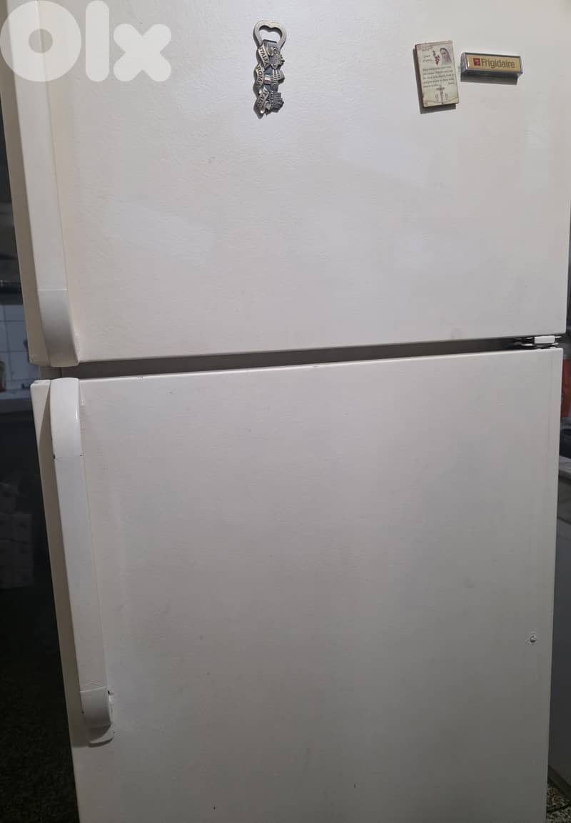 Frigidaire refrigerator 0