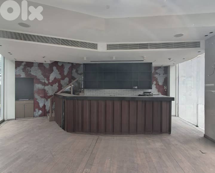 Shop for Rent in Verdun 0