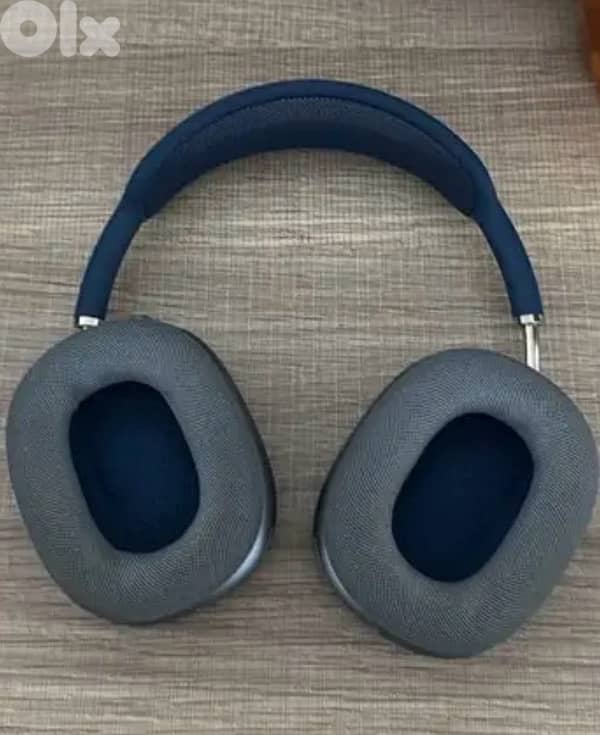 Original AirPods Max 1