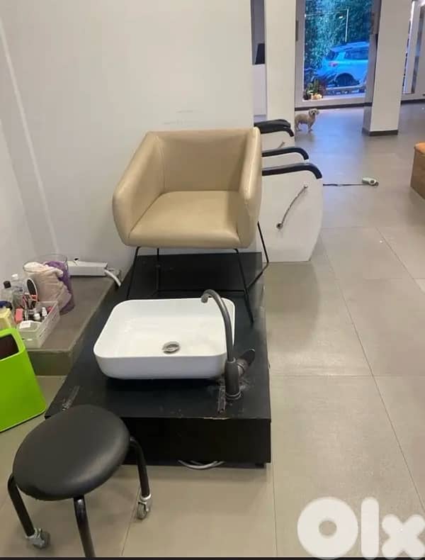 pedicure chair 0