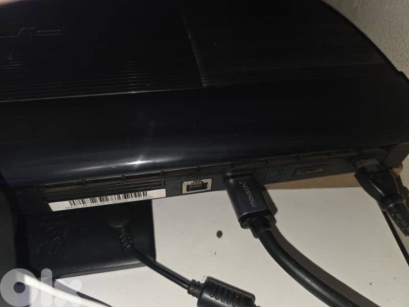 jailbroken ps3 used like new with a 60HZ monitor 1080p 3