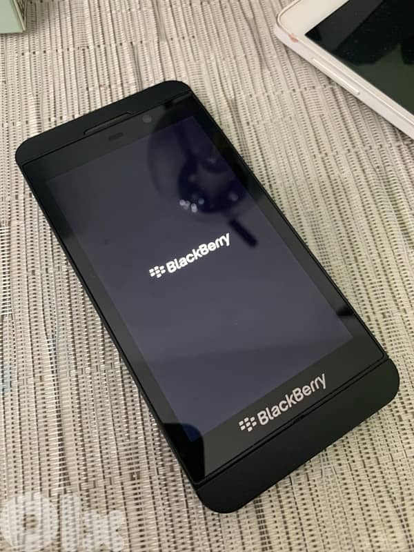 Blackberry Porsche Design P9981 1
