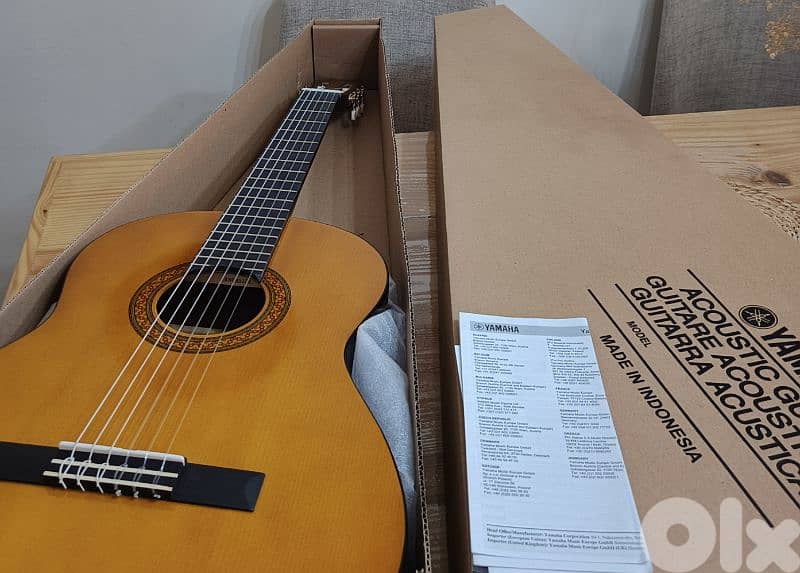 guitar Yamaha c40 4