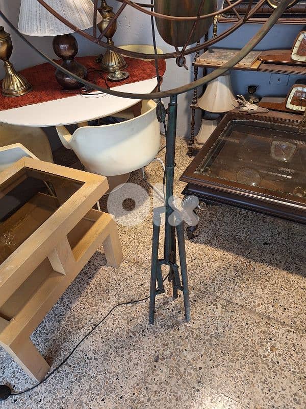 large antique tripod fan lamp 2