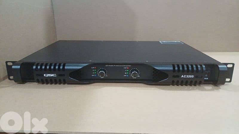 amplifier qsc 3200w 0