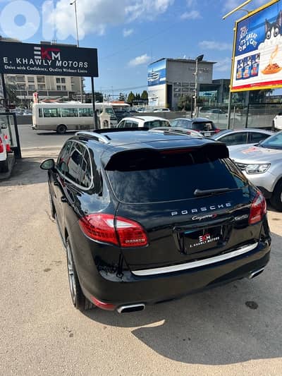 Porsche Cayenne 2011