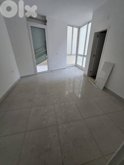Apartment For Sale in Hazmiyeh