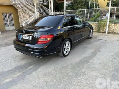 Mercedes-Benz C-Class 2011
