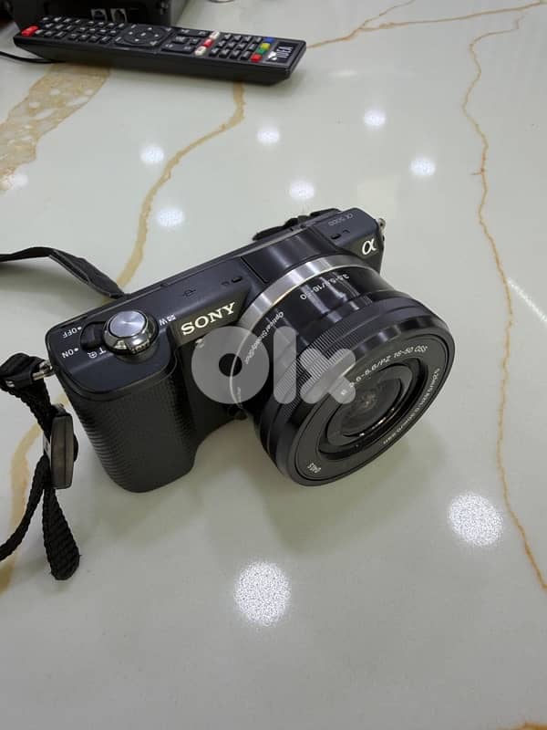 Sony Alpha 5000. . open box 0