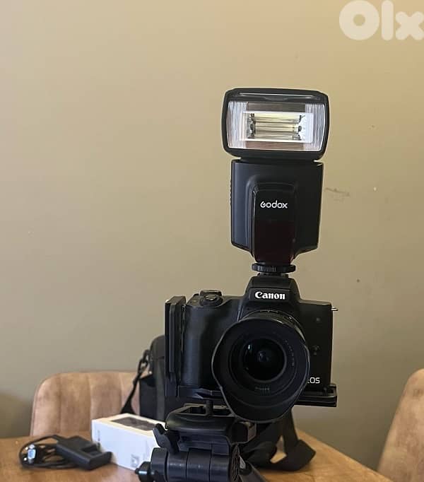 كاميرا canon m50 with all accessories 3