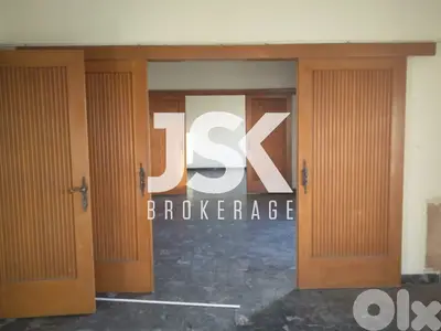L21221 - A 300 SQM Office For Rent in Zalka