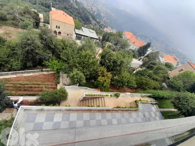 Villa for sale  Sakiet el Misk/Bikfayaفيلا للبيع في ساقية المسك/بكفيا
