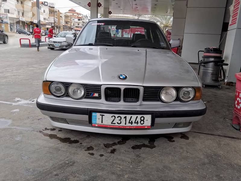 BMW 5-Series 1992 0