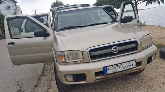 Nissan Pathfinder 1999