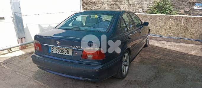 BMW 5-Series 2000